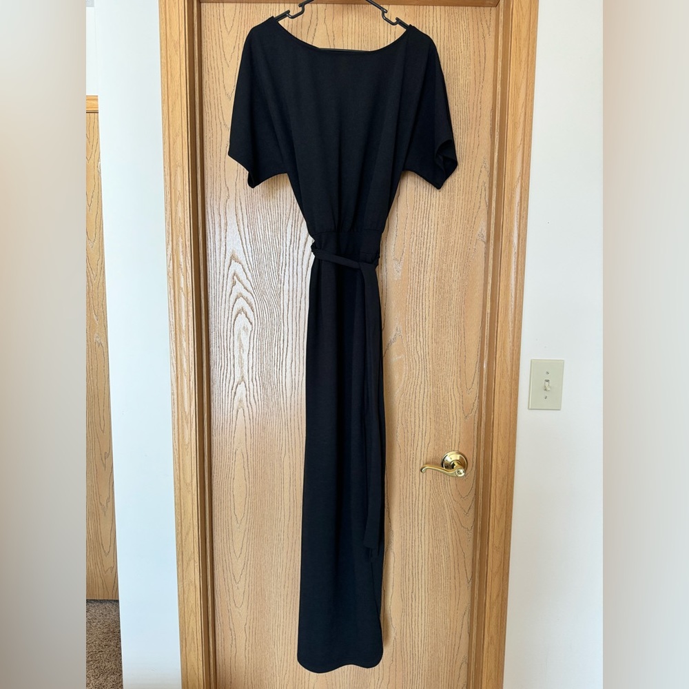 Formal Dress - Black Batwing Sleeve Maxi Dress-M